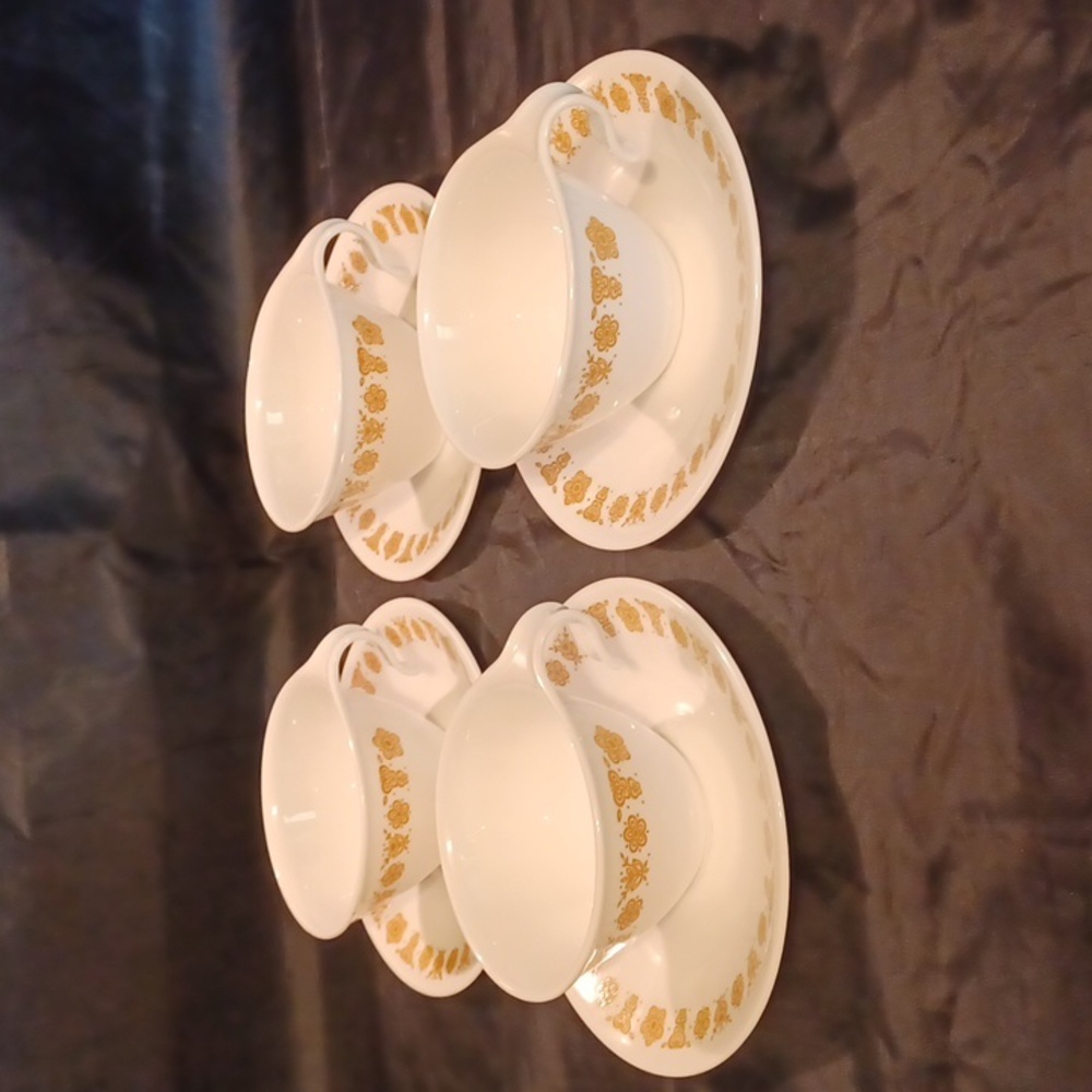 Corelle livingware by Corning 4 cup and saucer set butterfly design